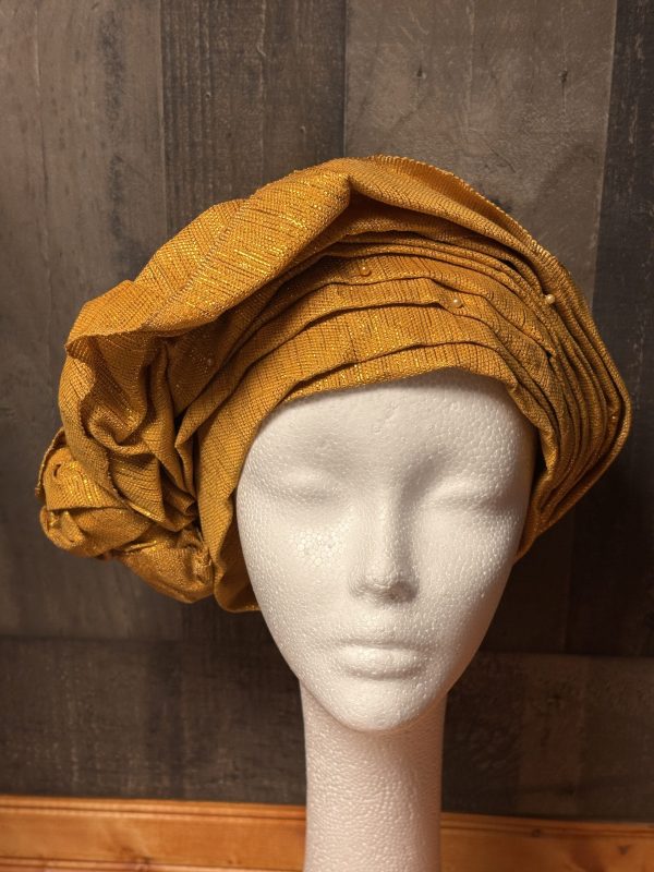 Ladies headgear gold